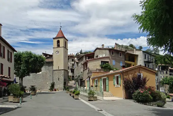 Cuisiniste sur Mesure 06 Cuisiniste sur mesure Rigaud